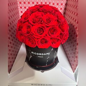 Ricordami Medium Black Marbel Some With Red Roses